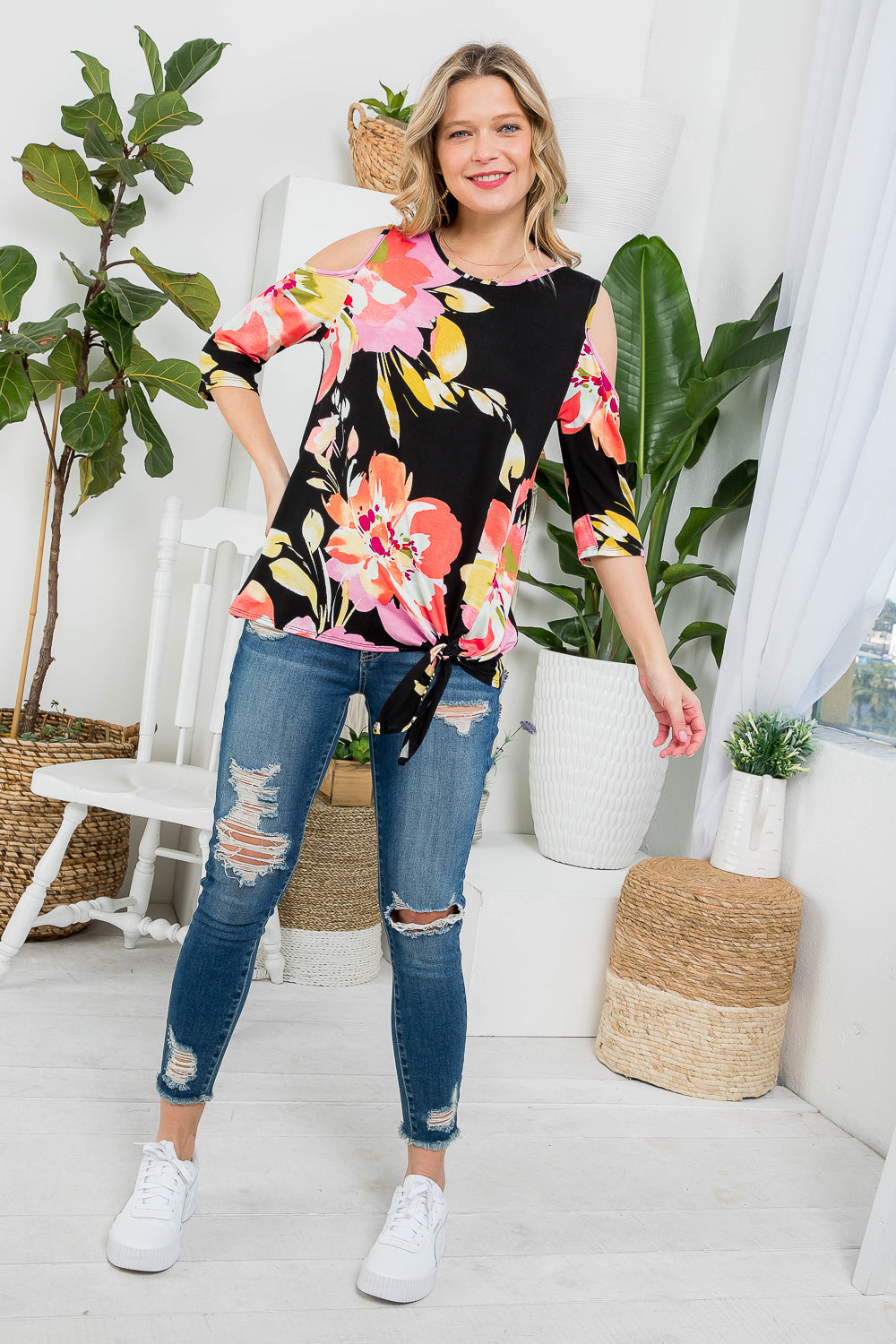 ALLOVER FLORAL COLD SHOULDER TOP