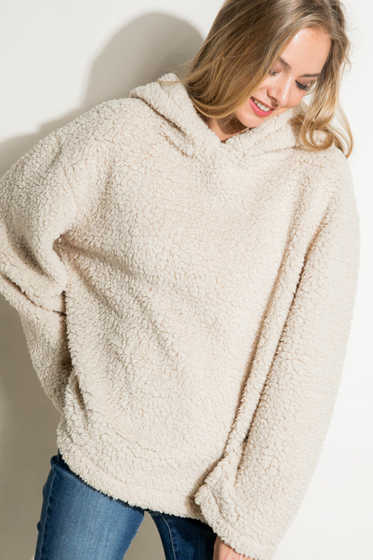 FUZZY FAUX FUR OVERSIZED SWEATSHIRT