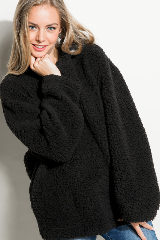 FUZZY FAUX FUR OVERSIZED SWEATSHIRT