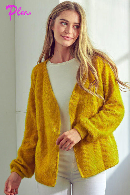 PLUS SOLID FUZZY CHUNKY CARDIGAN