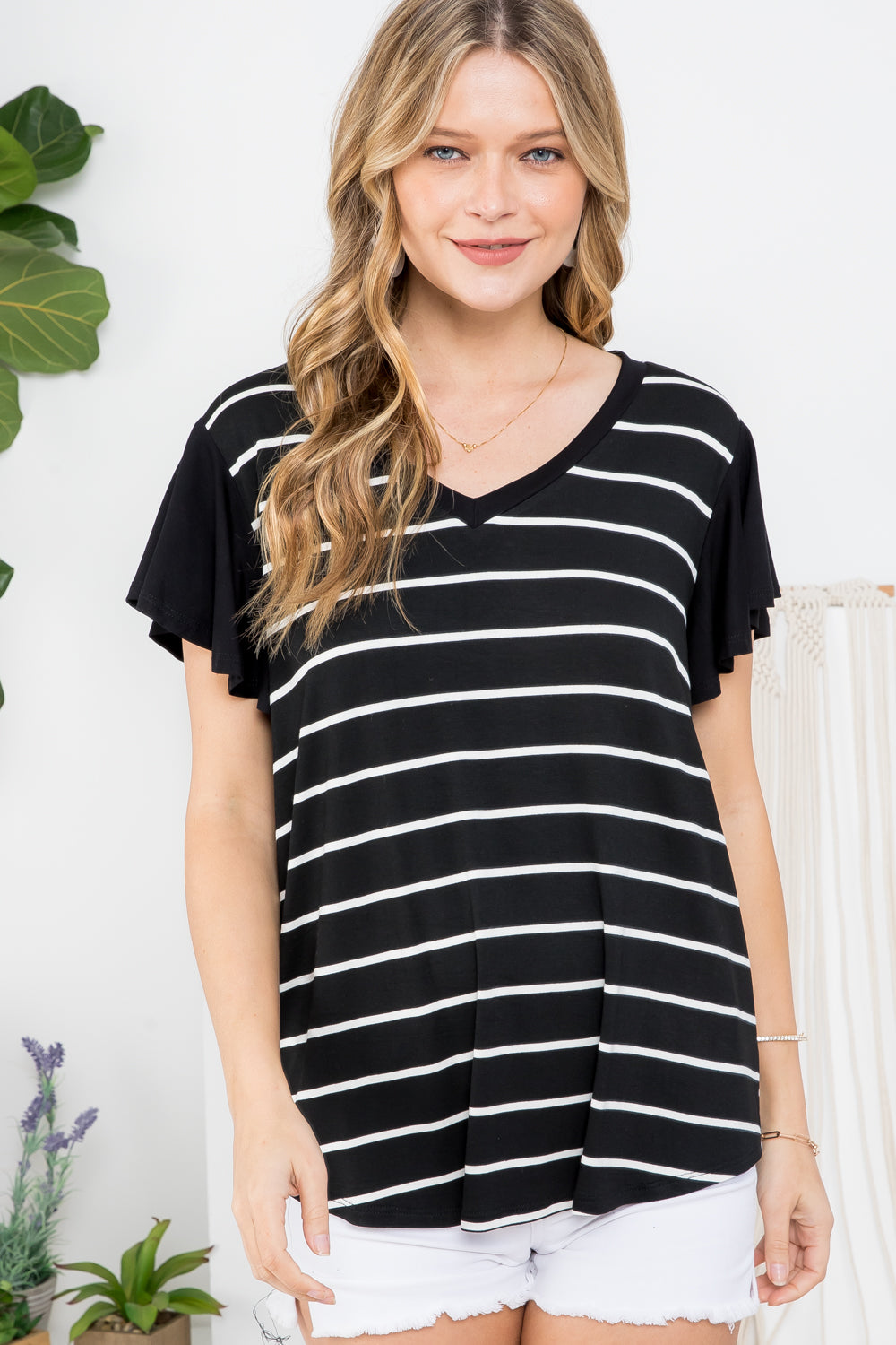 STRIPE AND SOLID MIXED TOP