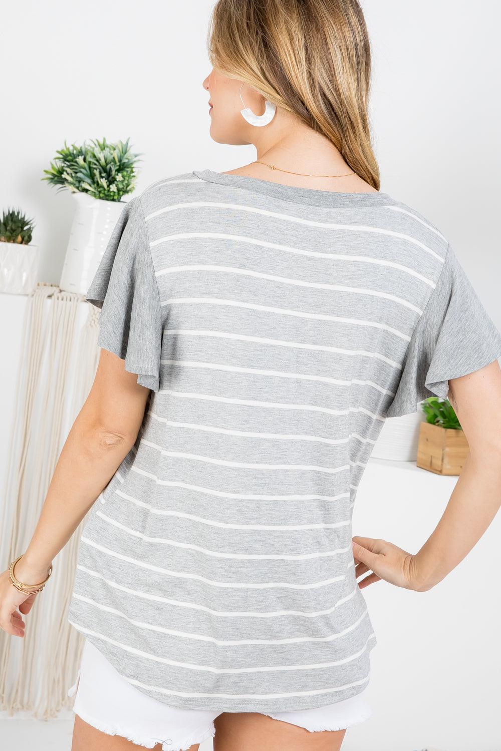 STRIPE AND SOLID MIXED TOP