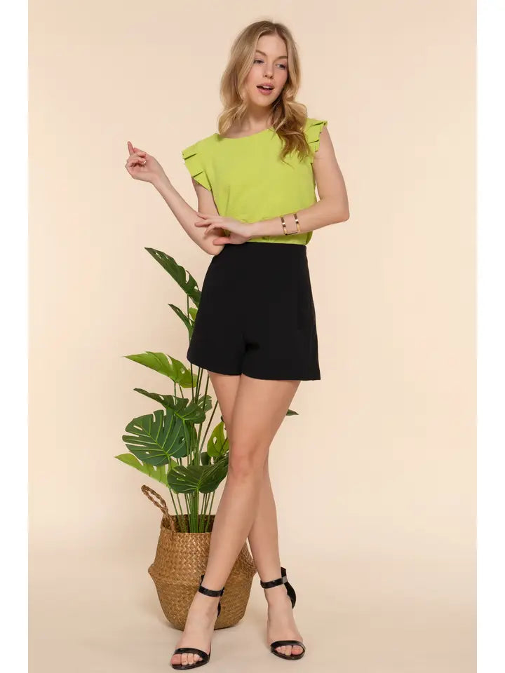 SI-25937 Fitted Pleated Short Slv Woven Top